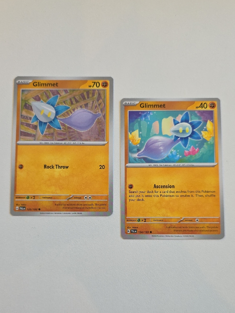 Pokemon Glimmet Trading Cards